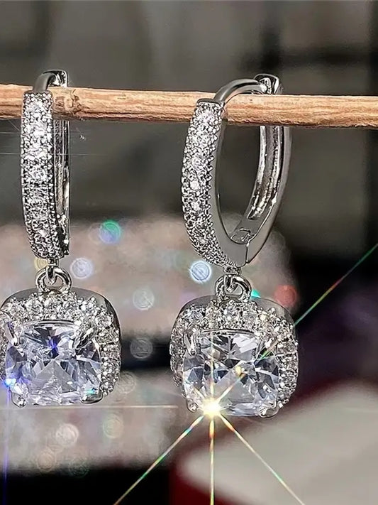 Boucles d'oreilles vintage en argent avec zircon cubique
