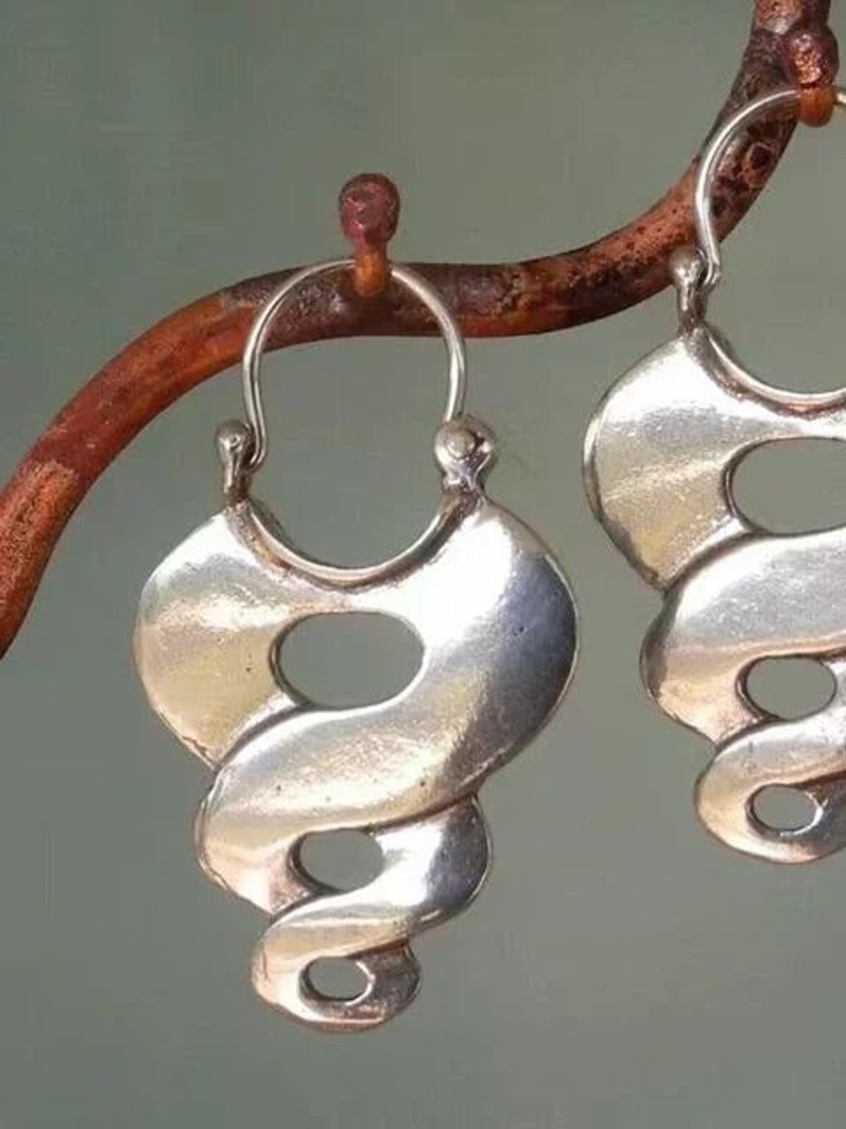 Boucles d'oreilles vintage en spirale en argent