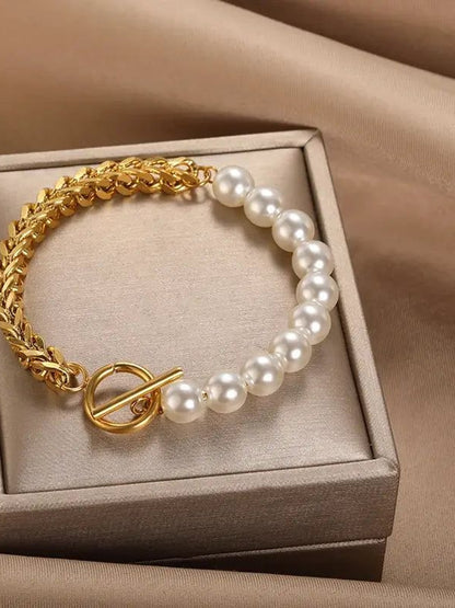 Bracelet élégant en or et perles