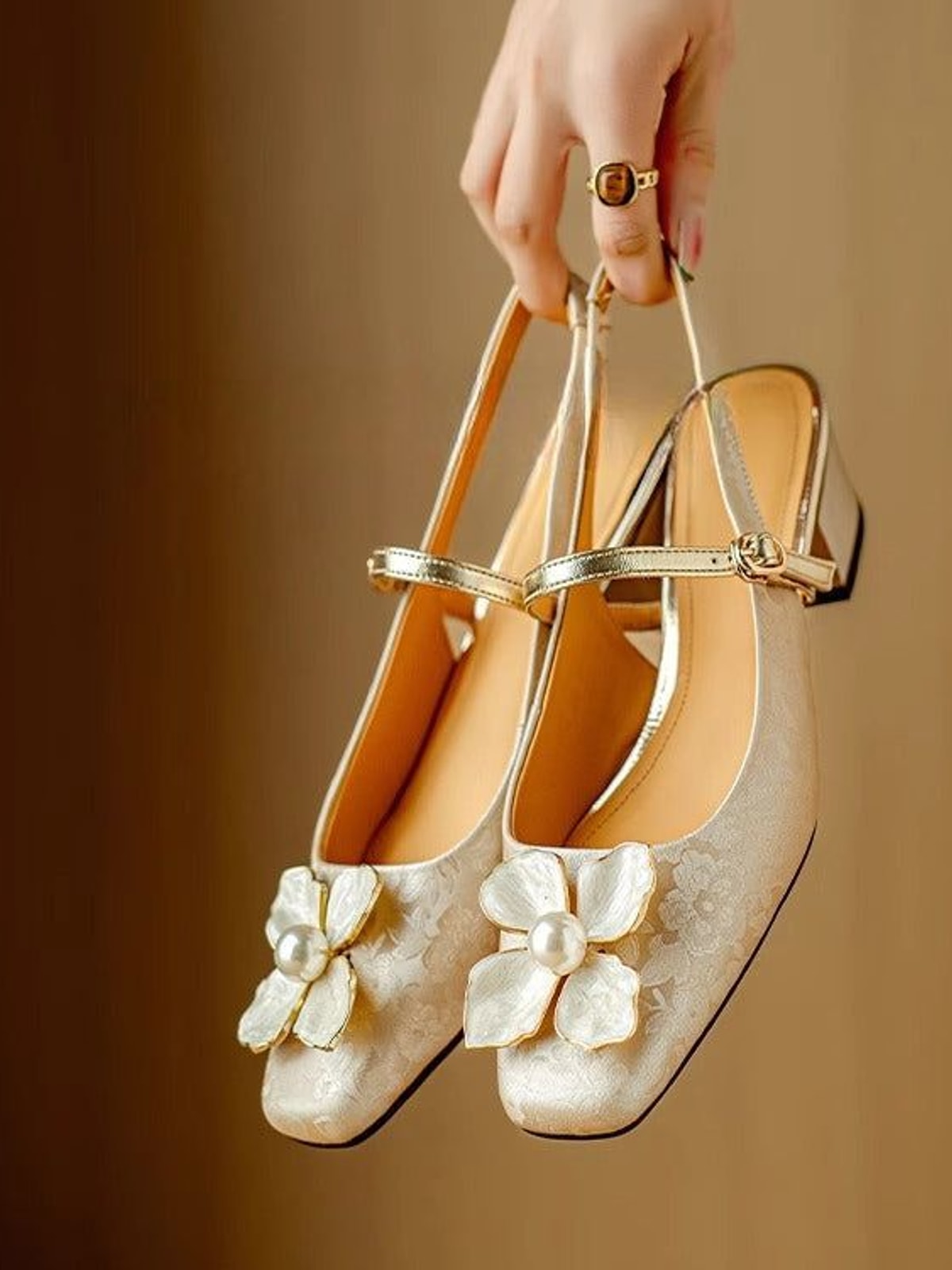 Genine - Escarpins slingback femme à talon bloc