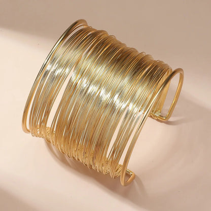 Bracelet ouvert avec spirale en or